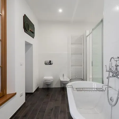 Daire Juvara In The Hearth Of *