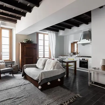 Daire Juvara In The Hearth Of Como