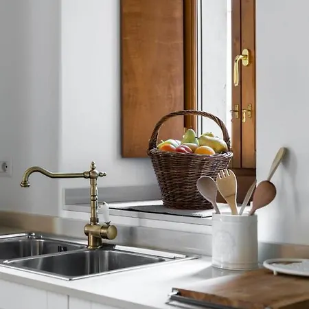 Daire Juvara In The Hearth Of *