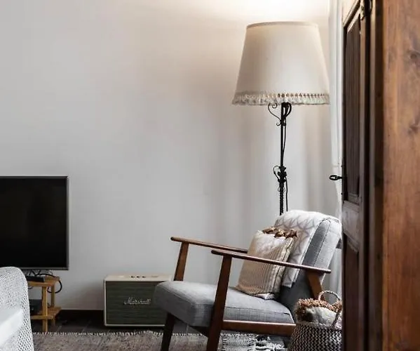 Juvara In The Hearth Of * Комо